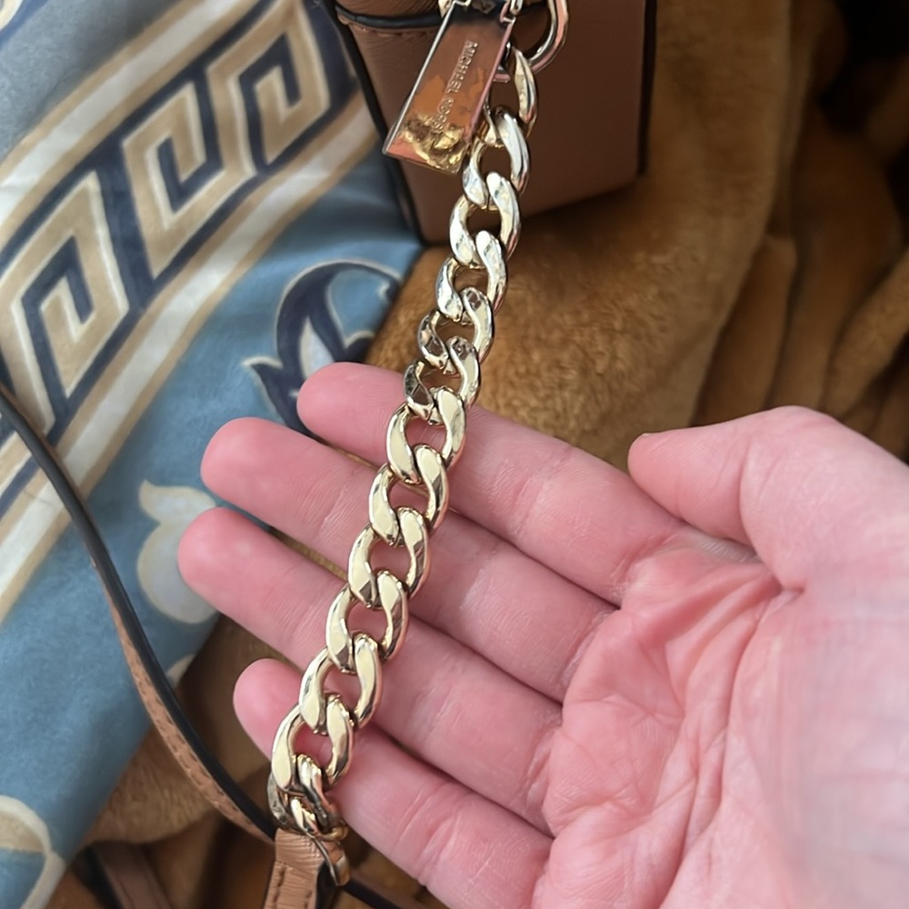 Michael Kors Purse - Picture 6 of 8